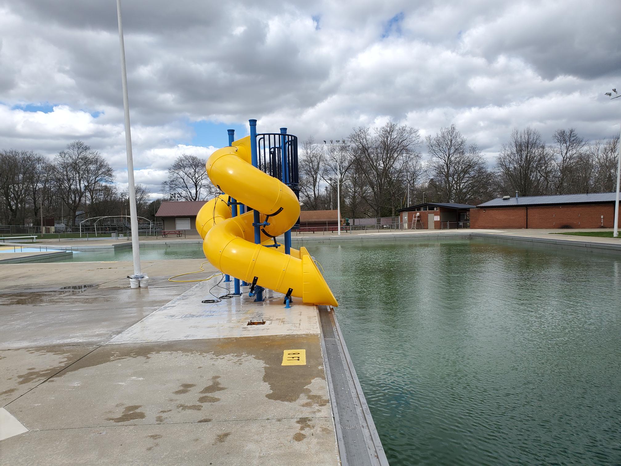 Double Flume Poolside Slide